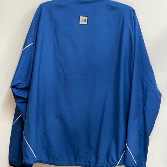 The North Face Light Windbreaker Jacket - Picture 6 of 9
